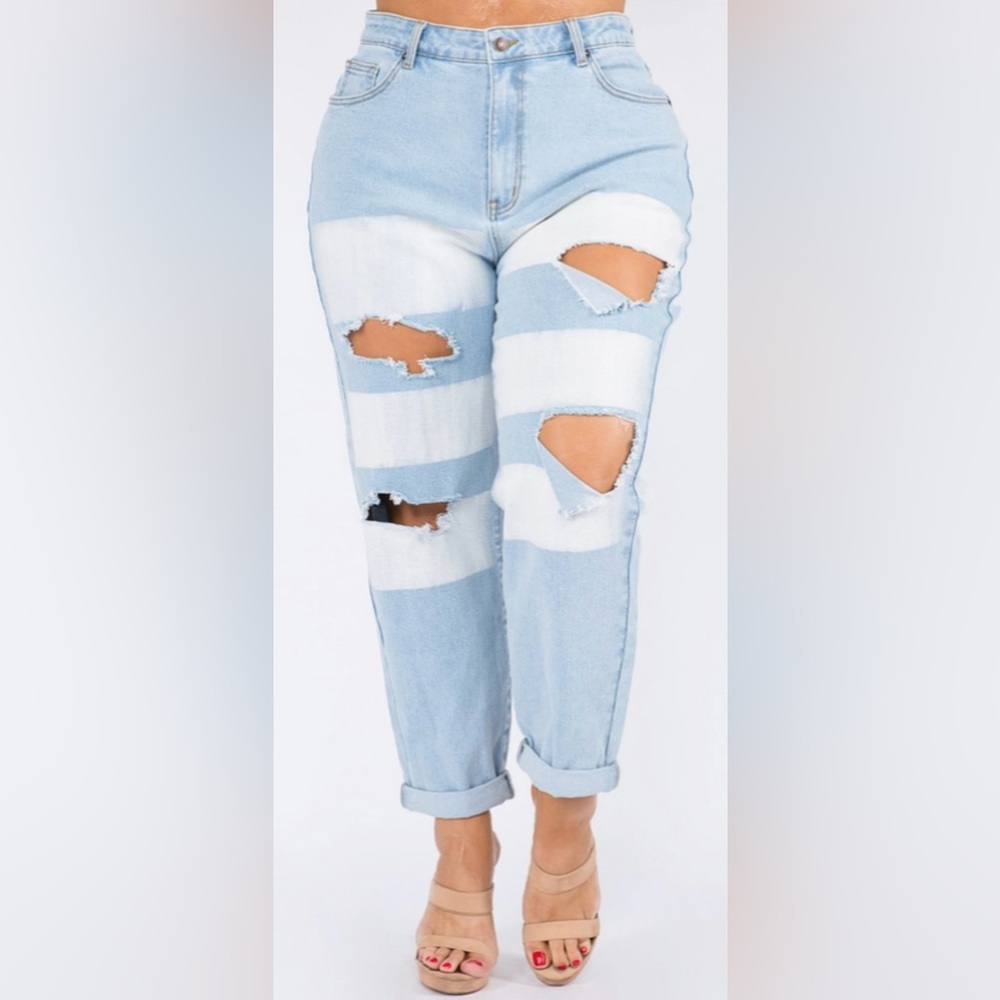 Light Blue Distressed Women's Jeans